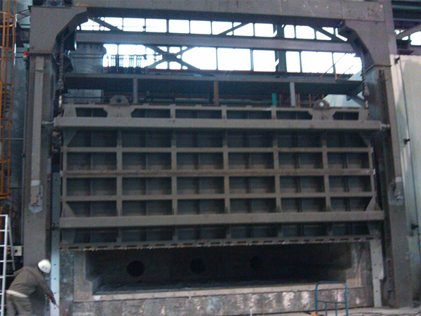 Chamber type forging heating furnace